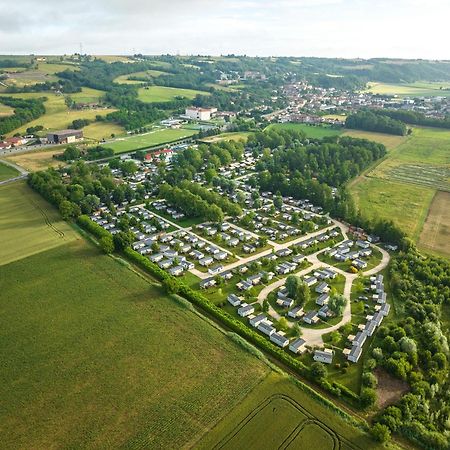 Camping Chateau De Galaure Chateauneuf-de-Galaure Ngoại thất bức ảnh